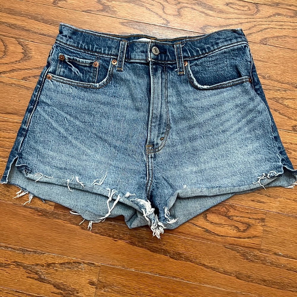 Abercrombie & Fitch - Mom Short High Rise - 29 CURVE LOVE